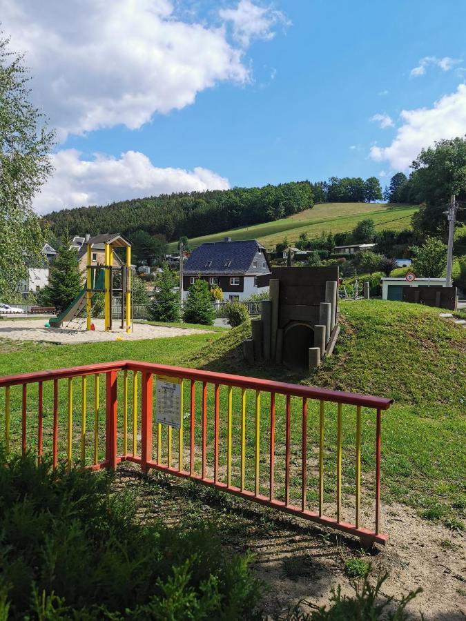 Ferienwohnung Haus Sonnenblick Burkhardtsdorf Exterior foto