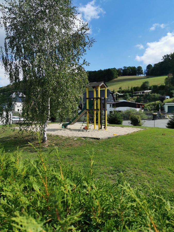 Ferienwohnung Haus Sonnenblick Burkhardtsdorf Exterior foto